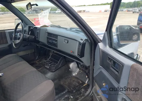 1987 Chevrolet S Truck S10 from USA, damaged, VIN 1GCCS14R4H2182923